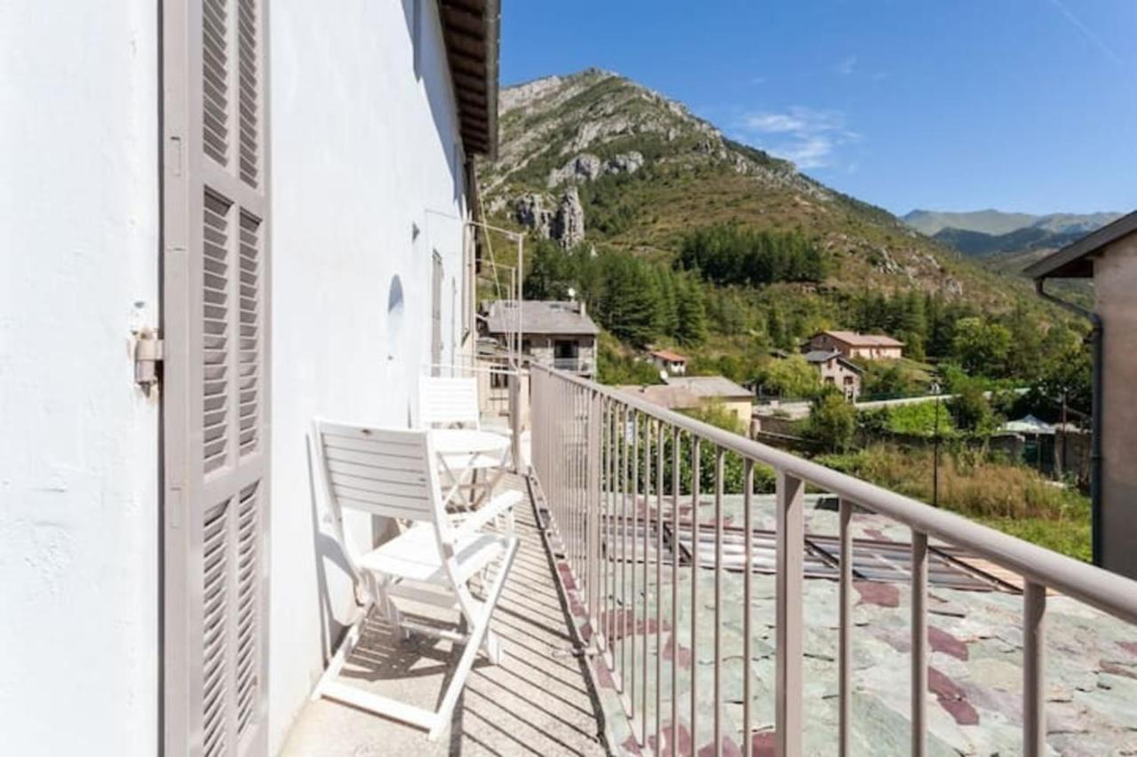 Sunny 1-Bed Apartment In Lovely Mountain Village La Brigue Luaran gambar
