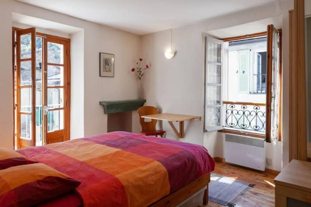 Sunny 1-Bed Apartment In Lovely Mountain Village La Brigue Luaran gambar
