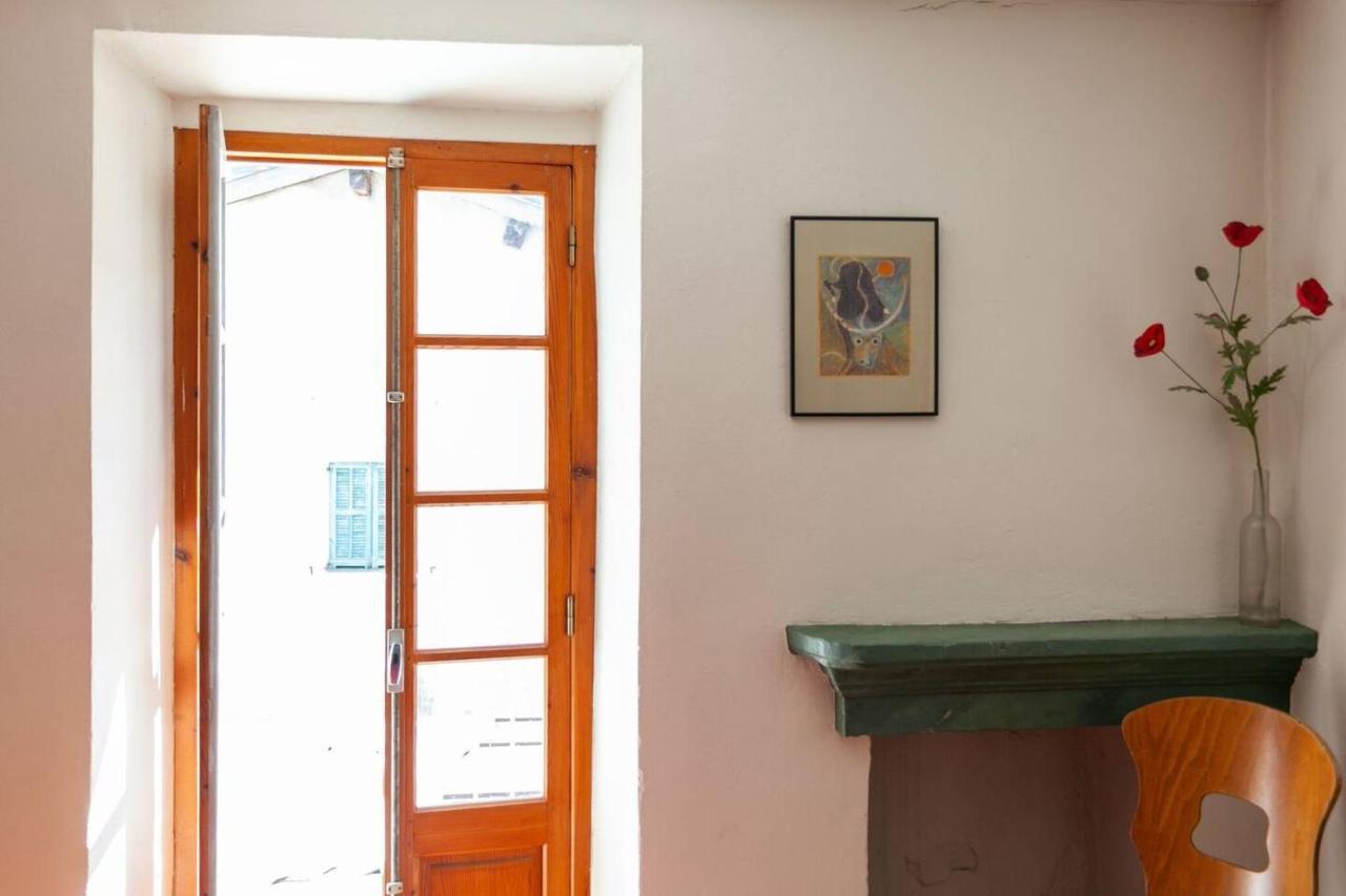 Sunny 1-Bed Apartment In Lovely Mountain Village La Brigue Luaran gambar