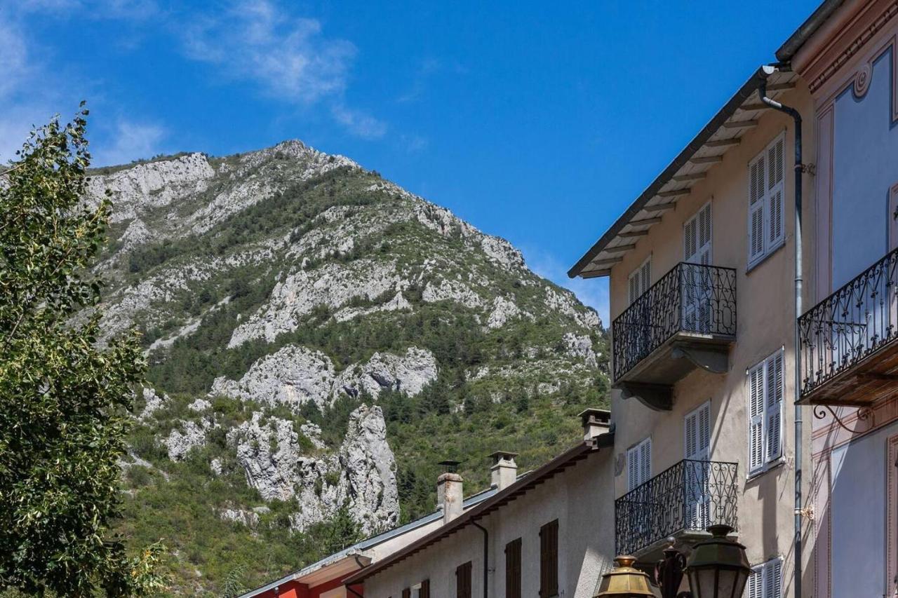 Sunny 1-Bed Apartment In Lovely Mountain Village La Brigue Luaran gambar
